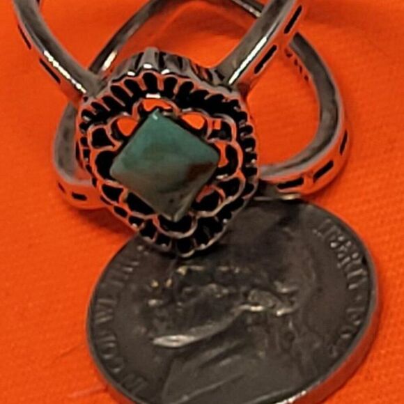 Vintage, Turquoise & Stamped .925 Sterling Silver, Size 8 Ring - Picture 4 of 5